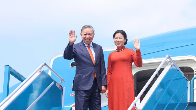 Lễ tiễn Tổng Bí thư Tô Lâm và Phu nhân tại sân bay quốc tế Nội Bài. (Ảnh: Thống Nhất/TTXVN) 