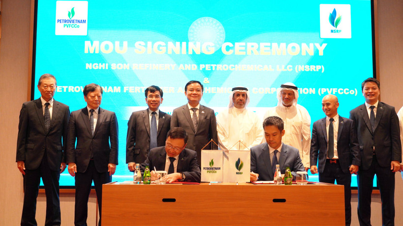 Lễ ký kết thỏa thuận hợp tác giữa Tổng công ty Phân bón và Hóa chất Dầu khí (PVFCCo-Phú Mỹ) và Công ty trách nhiệm hữu hạn Lọc hóa dầu Nghi Sơn (NSRP)