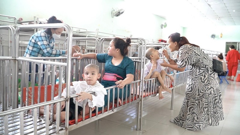 Các trẻ em đang được chăm sóc tại mái ấm Thiện Duyên.