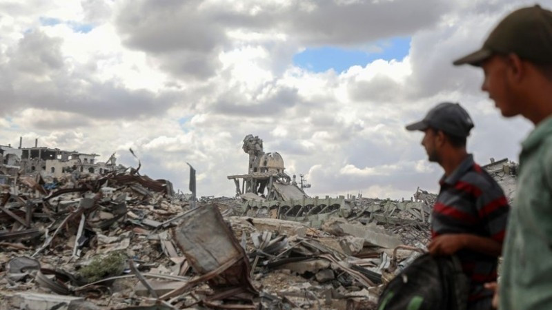 Các tòa nhà bị phá hủy do xung đột tại Khan Younis, Dải Gaza. (Ảnh: THX/TTXVN) 