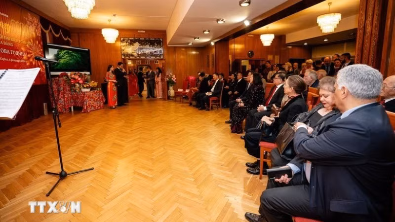 Quang cảnh chương trình Xuân Quê hương 2026 tại Bulgaria. (Ảnh TTXVN phát)