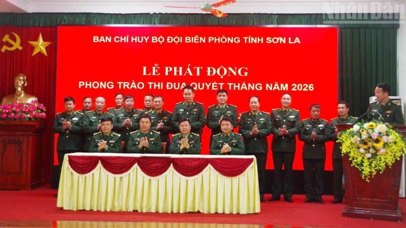 Các đơn vị ký kết thực hiện phong trào thi đua quyết thắng năm 2026.