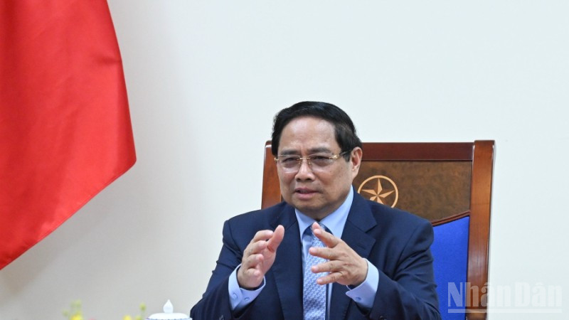 Thủ tướng Chính phủ Phạm Minh Chính điện đàm với Thủ tướng Cộng hòa Liên bang Đức Friedrich Merz. (Ảnh: Trần Hải)