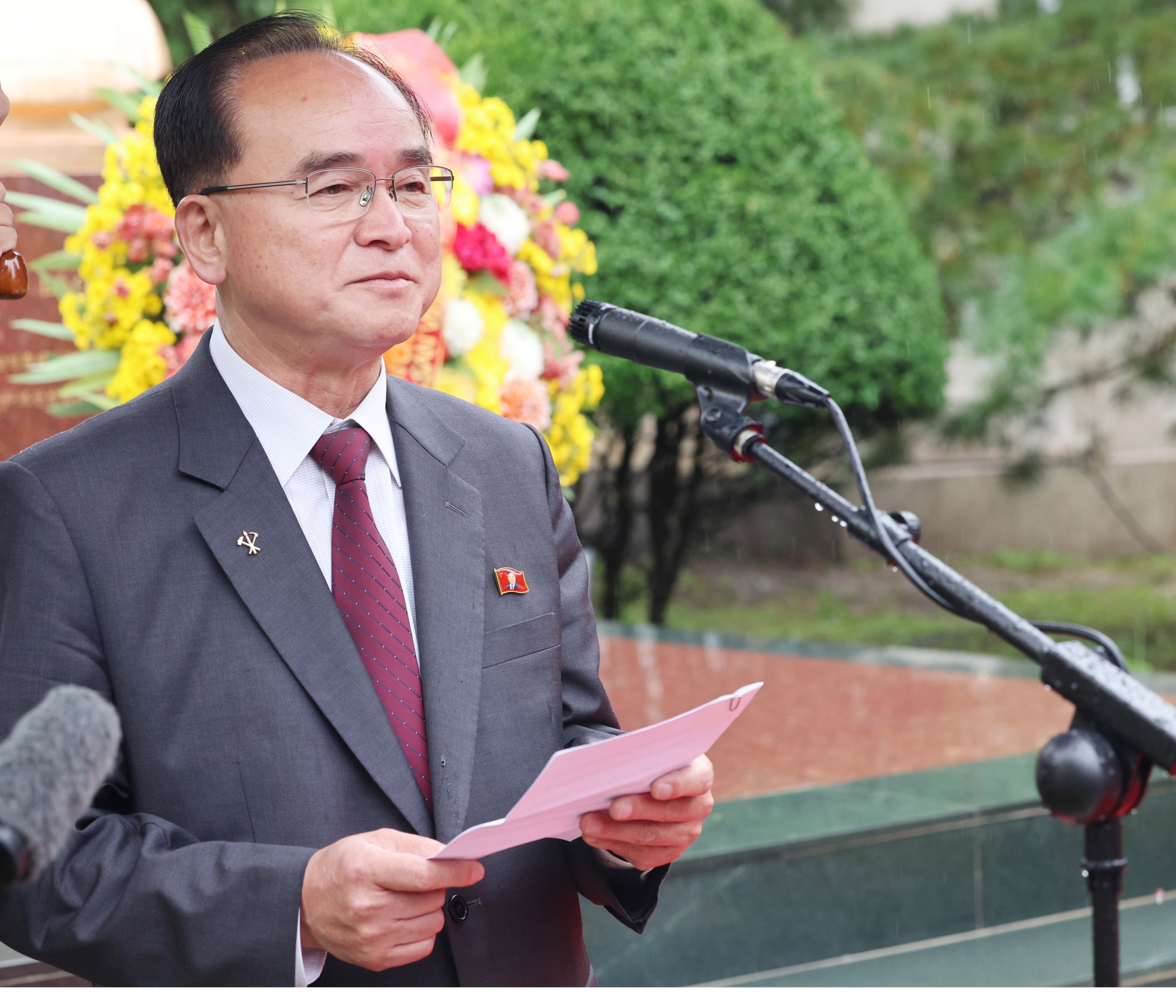 vna-potal-tong-bi-thu-to-lam-du-le-khanh-thanh-tuong-dai-chu-tich-ho-chi-minh-tai-binh-nhuong-8329758.jpg