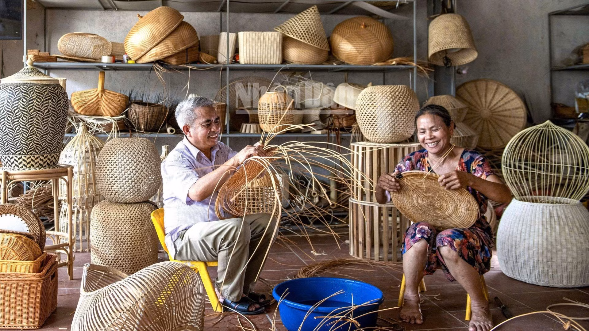 Với hơn 1.350 làng nghề và làng có nghề, Hà Nội tự hào là “thủ đô của tinh hoa thủ công truyền thống Việt Nam.