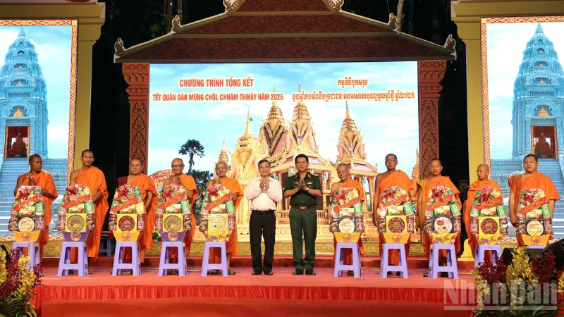 Cần Thơ tổ chức Tết quân dân Chôl Chnăm Thmây với nhiều công trình thiết thực