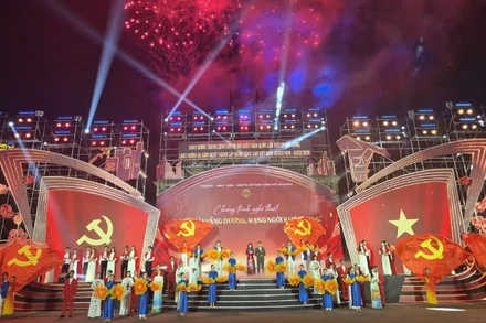 Chương trình nghệ thuật đặc biệt “Sáng mãi vầng dương - Rạng ngời khát vọng” mang thông điệp sâu sắc.