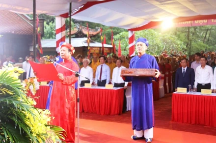 Lễ dâng hương và đọc văn tế tưởng niệm 583 năm ngày mất của Anh hùng dân tộc, Danh nhân văn hóa thế giới Nguyễn Trãi (1442-2025).