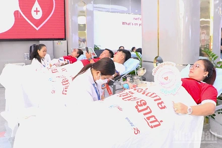 Ngày hội hiến máu năm 2025 nhận được sự hưởng ứng nhiệt tình của đông đảo người tham dự. (Ảnh: HUY VŨ)