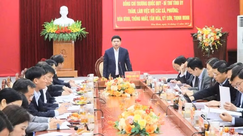 Bí thư Tỉnh ủy Phú Thọ Trương Quốc Huy phát biểu tại buổi làm việc.