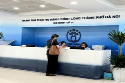 Trung tâm Phục vụ hành chính công thành phố Hà Nội chi nhánh số 01. (Ảnh: Báo Nhân Dân)