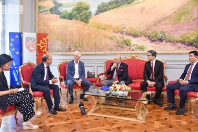 Mối quan hệ lâu đời giữa Toulouse và Hà Nội bắt đầu từ năm 1975, với việc những chiếc máy bay Airbus đầu tiên được bán cho Việt Nam, đặt nền móng cho mối quan hệ hợp tác đa dạng giữa hai nước. (Ảnh: MINH DUY)