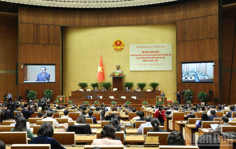 ទិដ្ឋភាពទូទៅនៃសន្និសីទ។ (រូបថត៖ DUY LINH) ndo_br_img-20251115-082701.jpg