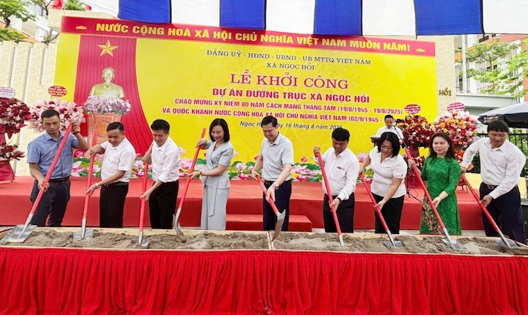 Đường trục xã Ngọc Hồi chính thức được khởi công. khoicongduongtruc120250816111307.jpg