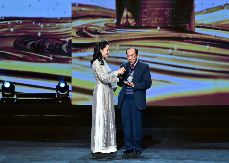 Le Thanh Do doktor ezt osztotta meg a programon. 7a128632e13b6e65372a.jpg