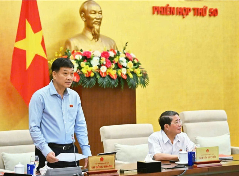 Phó Chủ tịch Quốc hội Vũ Hồng Thanh phát biểu. (Ảnh: DUY LINH) z7110835066034-a8780485f76d85dc40a7ef13a114fbd4.jpg