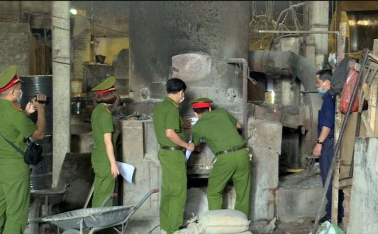Thủ tướng yêu cầu Bộ Công an chỉ đạo kiểm tra, điều tra, xử lý nghiêm, triệt để tội phạm và vi phạm pháp luật về môi trường. (Ảnh: VGP) onhiem-17522925586582085833684.jpg