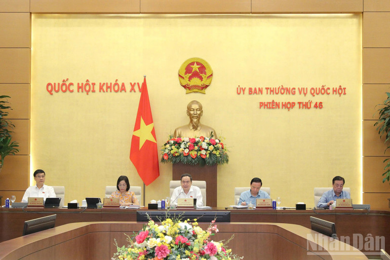 Quang cảnh phiên họp. (Ảnh: DUY LINH) ndo_br_z6686016699957-81d92778f8c0699473c11f21a6543bce.jpg