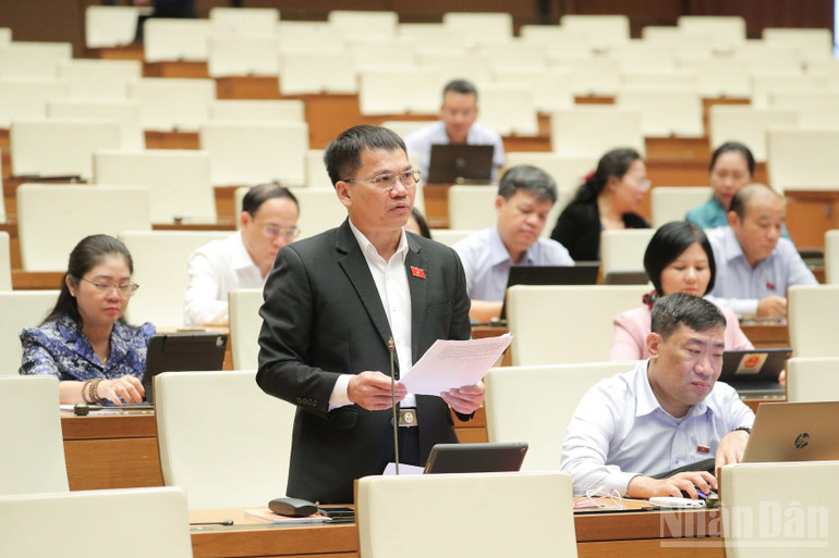 Đại biểu Quốc hội Dương Khắc Mai. (Ảnh: DUY LINH) ndo_br_ap1gczpotctf6sm2g-e0efyq-ri8z4d8.jpg