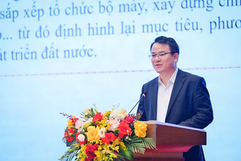 thu-truong-bo-tai-chinh-tran-quoc-phuong-thong-tin-chuyen-de-tong-quan-tinh-hinh-kinh-te-xa-hoi-nam-2025-du-bao-tinh-hinh-va-nhung-giai-phap-trong-tam-de-dat-muc-tieu-tang-truong-hai-con-so-trong-nam-2026.jpg