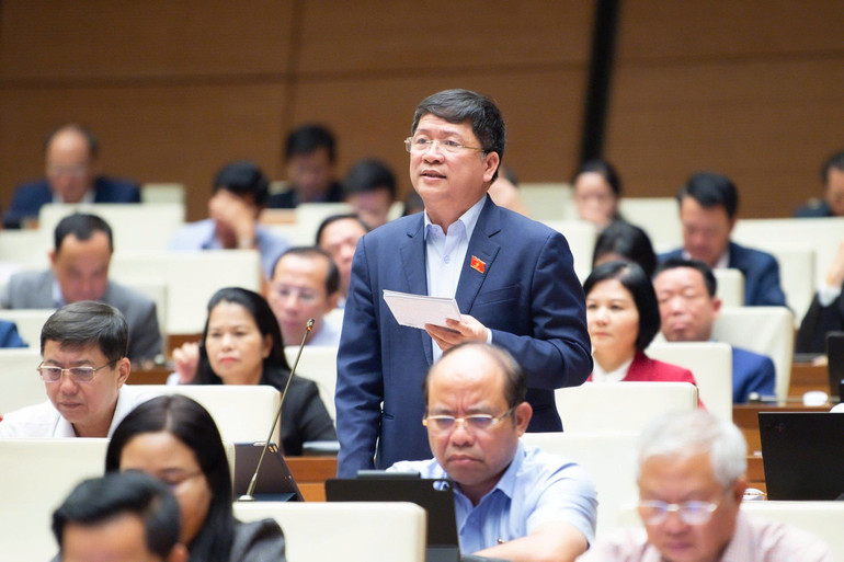 Đại biểu Tạ Văn Hạ (Đoàn TP Đà Nẵng). (Ảnh: DUY LINH) 202510241030031242-z714987084271.jpg