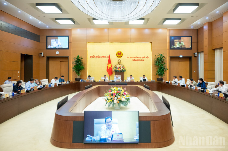 Quang cảnh phiên họp. (Ảnh: DUY LINH) ndo_br_z61-5233-ctqh-tran-thanh-man.jpg