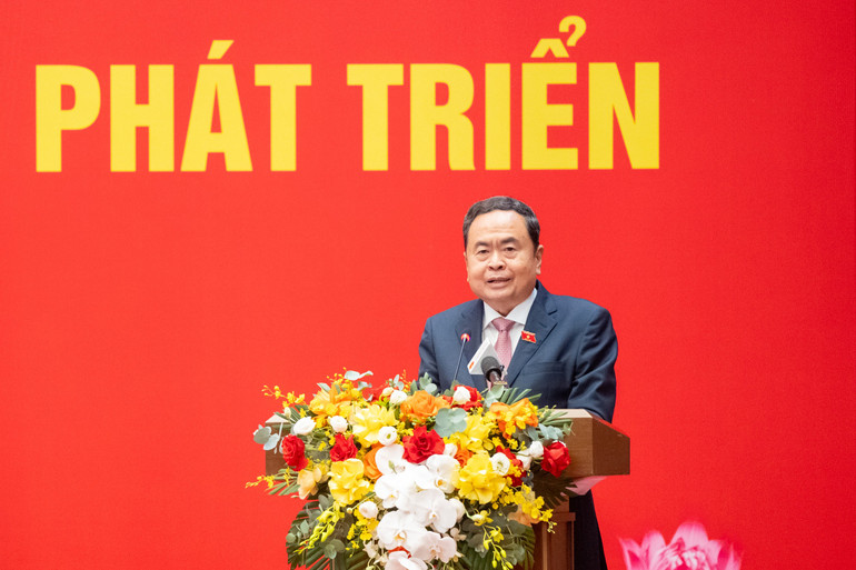Chủ tịch Quốc hội Trần Thanh Mẫn phát biểu bế mạc Hội thảo. z72-7010.jpg