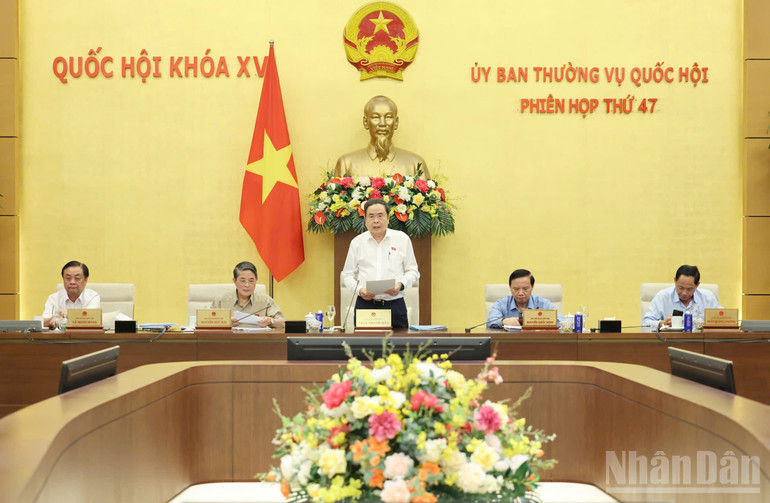Chủ tịch Quốc hội Trần Thanh Mẫn phát biểu bế mạc Phiên họp thứ 47 của Ủy ban Thường vụ Quốc hội. (Ảnh: DUY LINH) ndo_br_z6791227166072-227be0690553d403373b77c1b26d327a.jpg