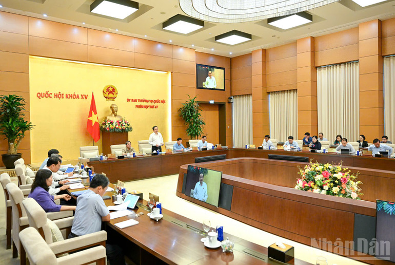 Quang cảnh phiên họp sáng 10/7. (Ảnh: DUY LINH) ndo_br_z6789190788970-f75c50f06761ef1090b19a5bcd04985c.jpg
