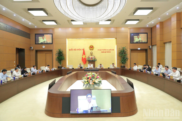 منظر للاجتماع. (صورة: دوي لينه) ndo_br_toan-canh-1.jpg