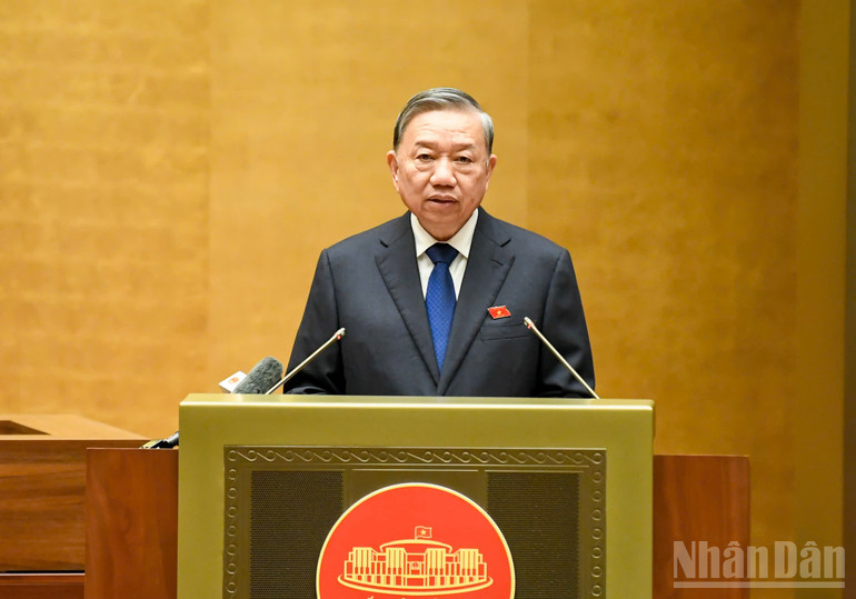 Tổng Bí thư Tô Lâm phát biểu tại hội trường Quốc hội chiều 4/11. (Ảnh: DUY LINH) ndo_br_img-20251104-143633.jpg