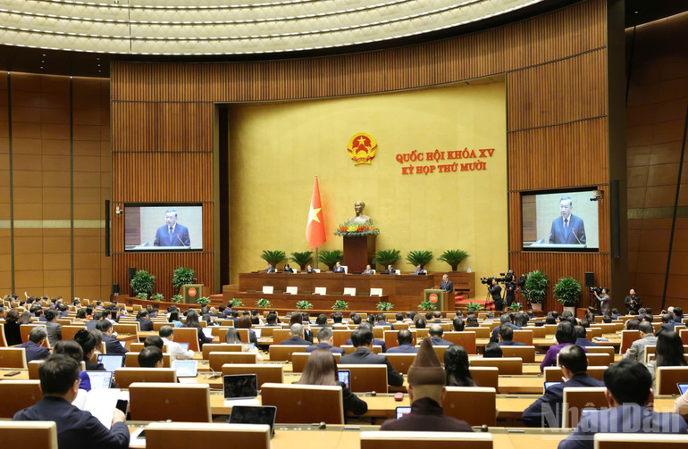 Quang cảnh phiên họp. (Ảnh: DUY LINH) ndo_br_img-20251104-142806.jpg