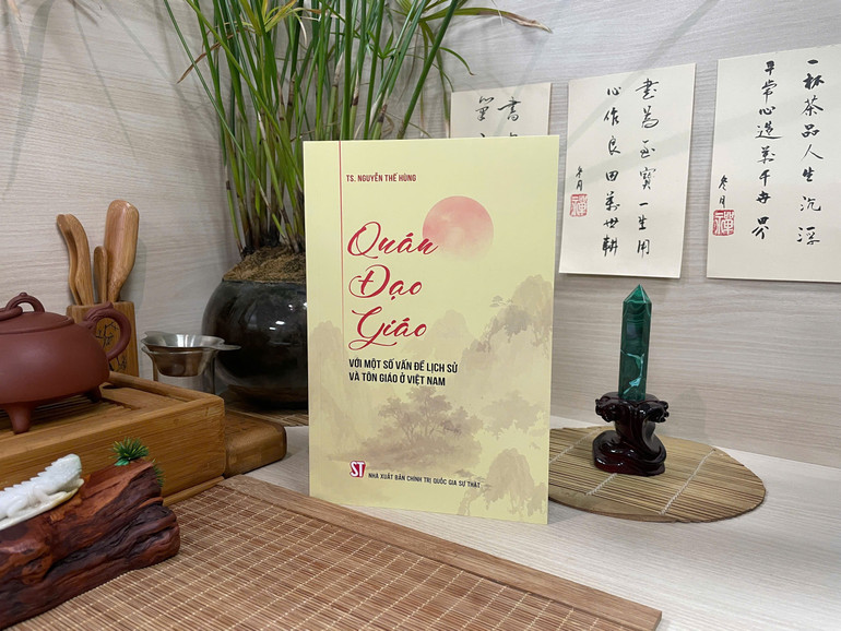 The book z6760951124039-92b8c294583278a0952422ff11440c52.jpg