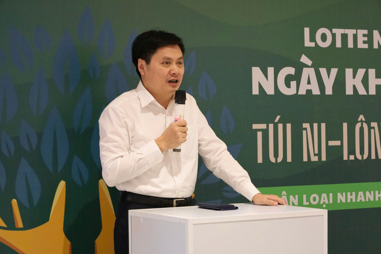Ông Nguyễn Trung Thắng, Phó Viện trưởng Viện Chiến lược, Chính sách nông nghiệp và môi trường phát biểu tại Lễ phát động. 2cb6cb6cded7698930c67.jpg