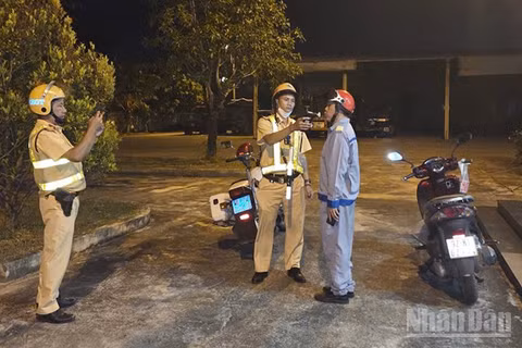 Lực lượng Cảnh sát giao thông thành phố Đà Nẵng thực hiện nhiệm vụ với tinh thần “không có vùng cấm, không có ngoại lệ”.