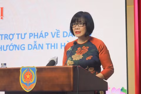 Thứ trưởng Tư pháp Đặng Hoàng Oanh phát biểu khai mạc hội nghị. (Ảnh: TL)