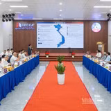 Các đại biểu tham dự hội thảo về kết nối nguồn lực đầu tư và thi công dự án hạ tầng.