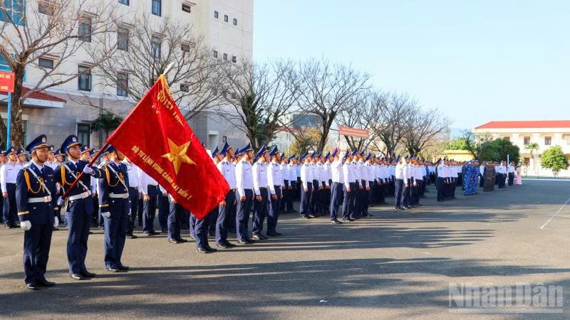 Bộ Tư lệnh Vùng Cảnh sát biển 2 đã tổ chức Lễ ra quân huấn luyện năm 2026 và phát động phong trào thi đua “Huấn luyện giỏi, kỷ luật nghiêm, đổi mới sáng tạo”.