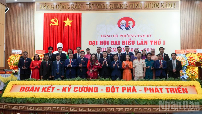 Ban Chấp hành Đảng bộ phường Tam Kỳ, thành phố Đà Nẵng khóa I, nhiệm kỳ 2025-2030 ra mắt.