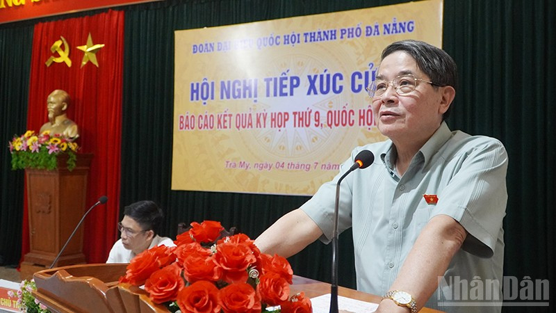 Phó Chủ tịch Quốc hội Nguyễn Đức Hải phát biểu tại Hội nghị tiếp xúc cử tri tại xã Trà My.