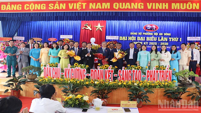 Ban Chấp hành Đảng bộ phường Hội An Đông, nhiệm kỳ 2025-2030 ra mắt.