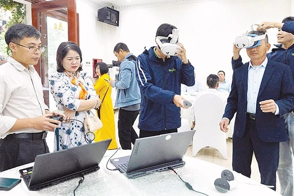 Ứng dụng công nghệ thực tế ảo (VR) trong lĩnh vực trồng trọt giúp người sản xuất mô phỏng toàn bộ quy trình canh tác.