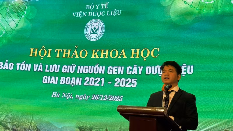 Tiến sĩ Trần Minh Ngọc, Viện trưởng Viện Dược liệu phát biểu tại hội thảo. (Ảnh: BÍCH LIÊN)