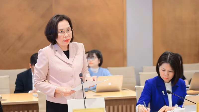 Bà Lê Thị Việt Lâm, Phó Vụ trưởng Hợp tác quốc tế chia sẻ tại họp báo. (Ảnh: TL)