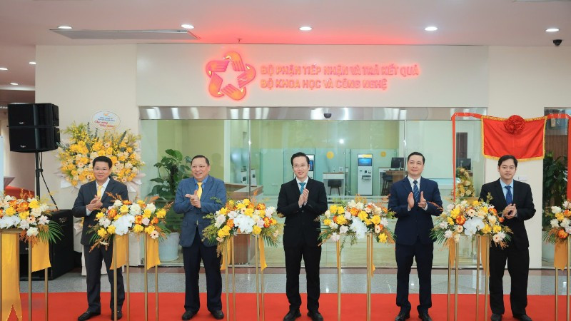 Bộ Khoa học và Công nghệ chính thức khai trương bộ phận một cửa tập trung, hiện đại. (Ảnh: BÍCH LIÊN)
