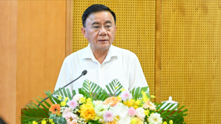 Thường trực Ban Bí thư Trần Cẩm Tú phát biểu chỉ đạo tại Hội nghị. (Ảnh: DUY LINH) dc-tct-1201.jpg