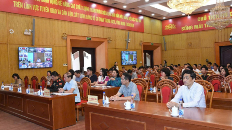 Quang cảnh Hội nghị tại điểm cầu Ban Tuyên giáo và Dân vận Trung ương. 6-6-quang-canh-hoi-nghi-tai-diem-cau-ban-tuyen-giao-va-dan-van-trung-uong-9972.jpg
