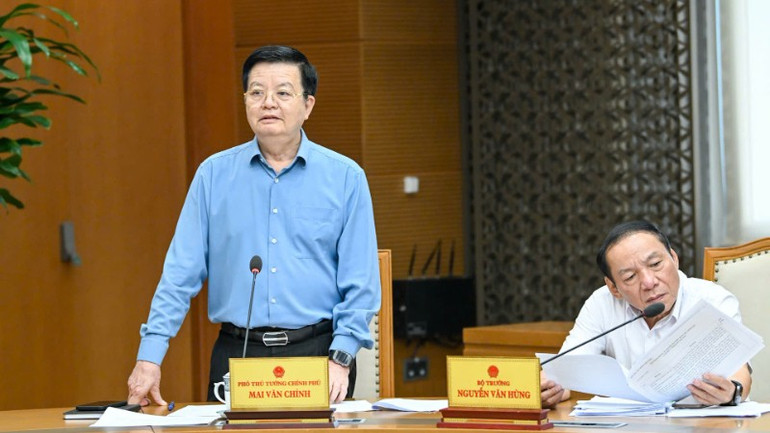 Đồng chí Mai Văn Chính phát biểu lưu ý một số nội dung tuyên truyền phục vụ Đại hội. (Ảnh: DUY LINH) gen-h-pho-thu-tuong-mvc-2979.jpg