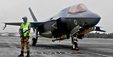 [Video] Điểm kỳ lạ trong sự cố tiêm kích F-35B của Anh mắc kẹt tại Ấn Độ 
