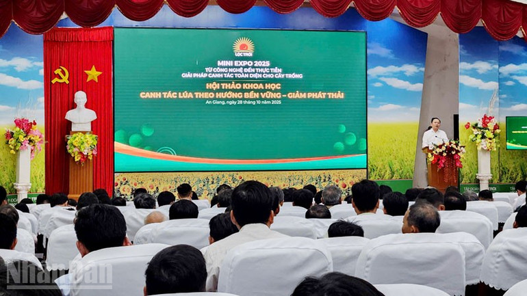 Quang cảnh hội thảo. ndo_bl_3.jpg